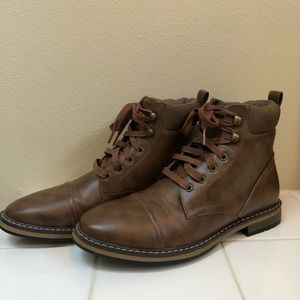 Brand New Men’s size 9 1/2 “Jeffrey Fashion Boots”
